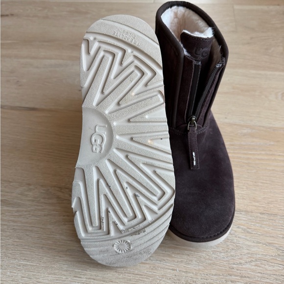 UGG Classic Short Front Zip Waterproof Brown Boots - Picture 8 of 13